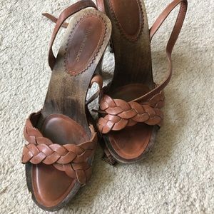 Banana Republic gorgeous leather platform sandals